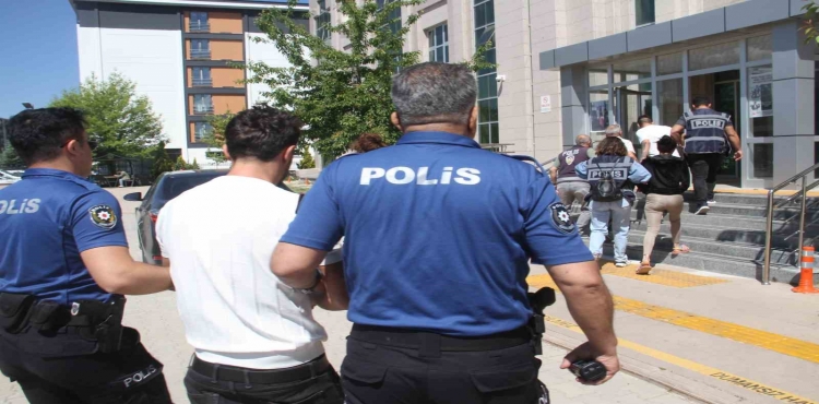 Konya’daki sahte altın operasyonunda 3 tutuklama?v=1
